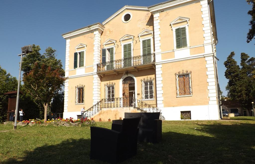 Tenuta Villa Colle Sereno Montemarciano Exteriér fotografie