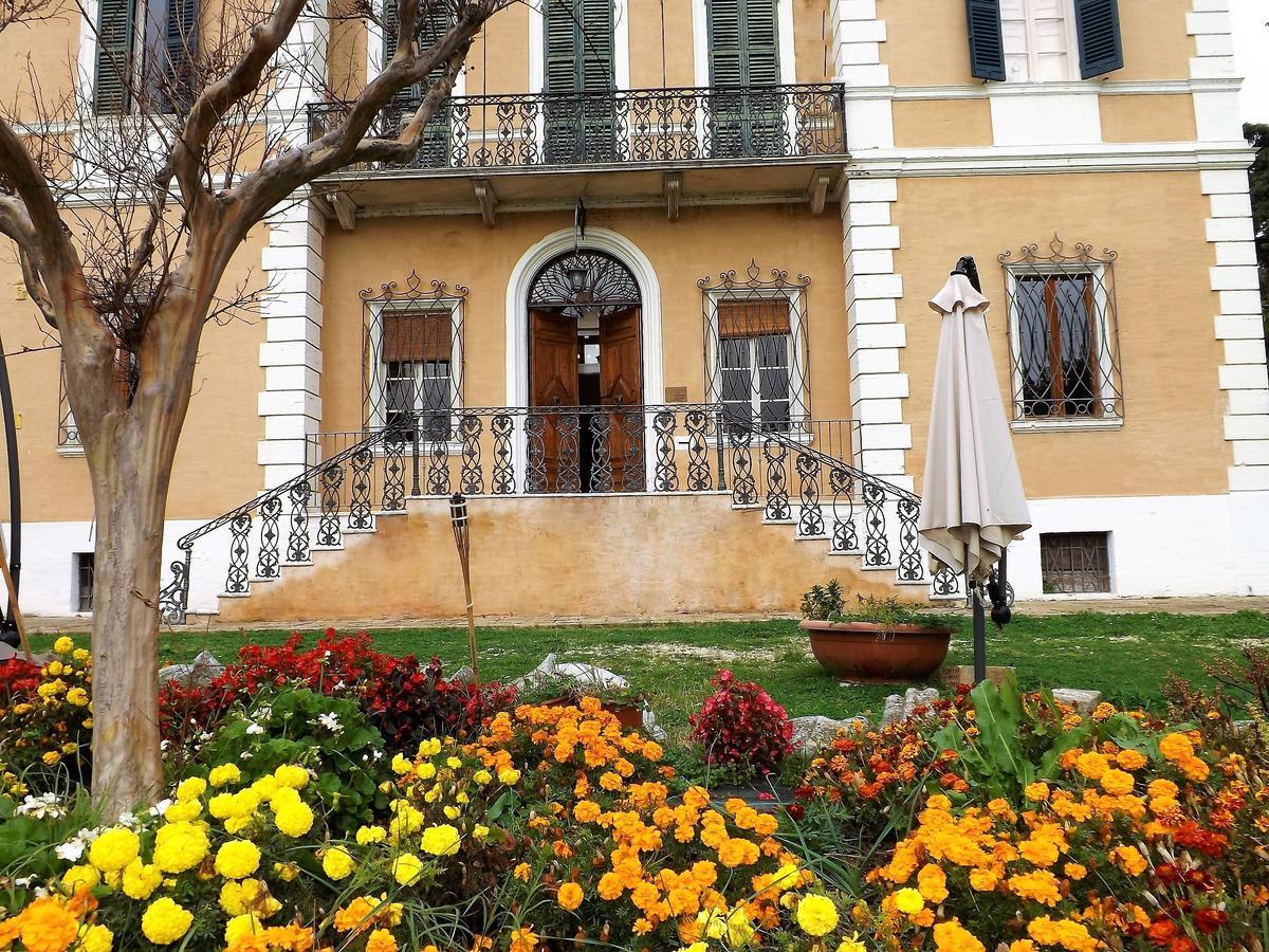 Tenuta Villa Colle Sereno Montemarciano Exteriér fotografie