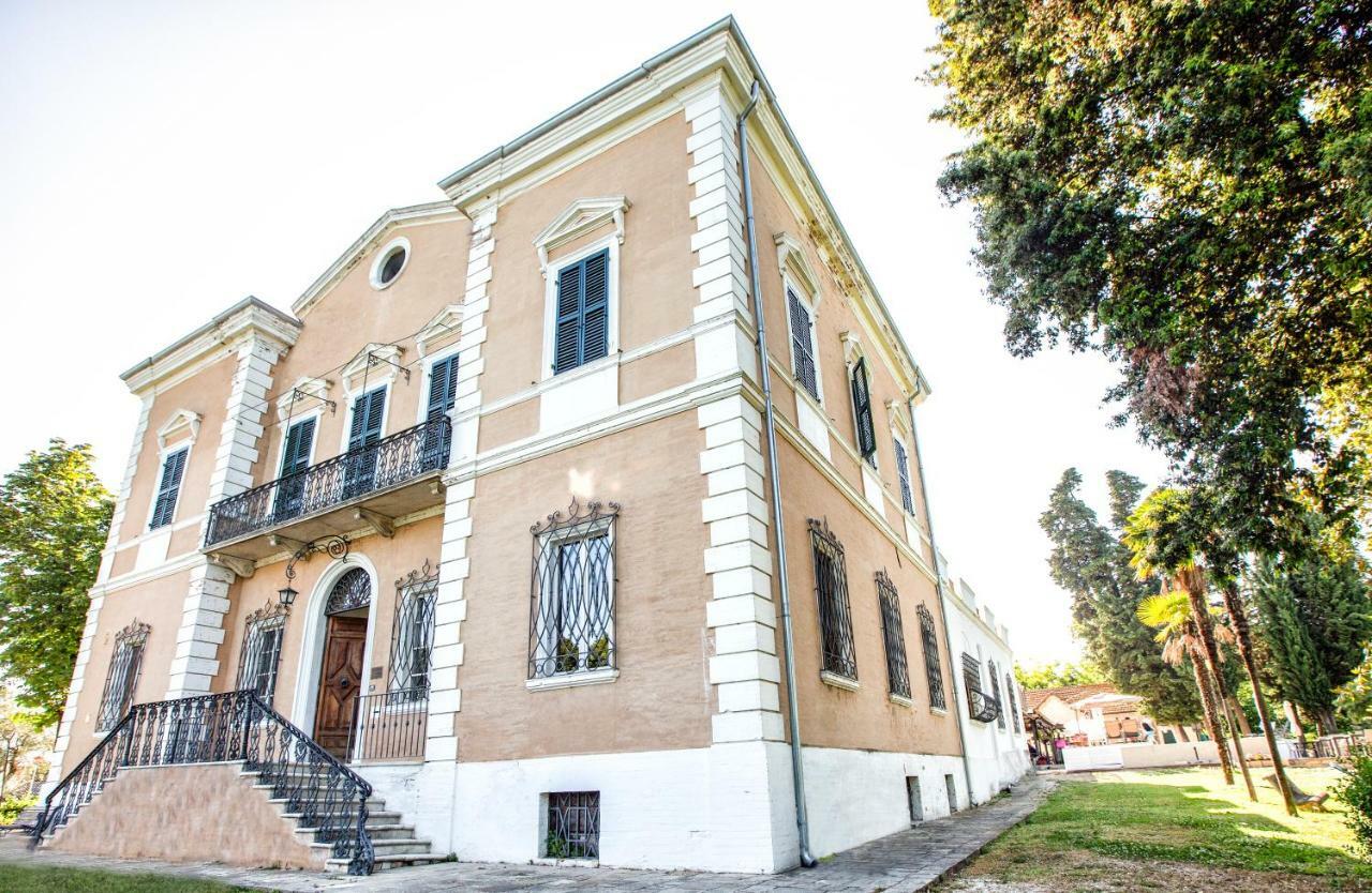 Tenuta Villa Colle Sereno Montemarciano Exteriér fotografie